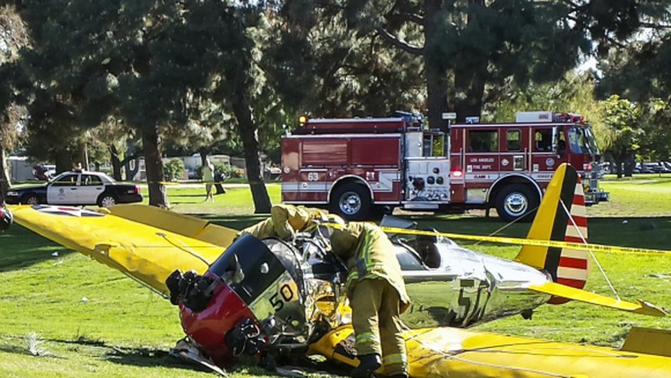 Холивудска звезда разби самолет на голф игрище