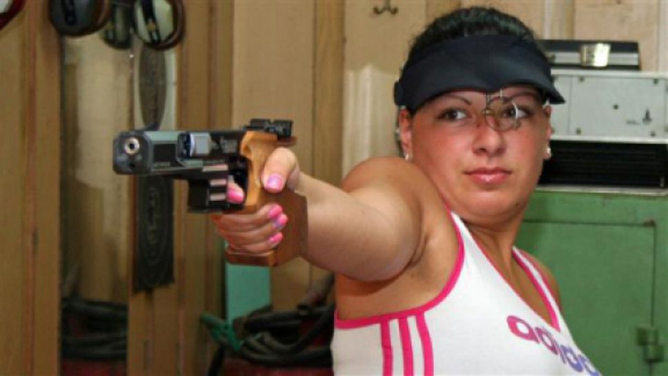 Бонева европейска вицешампионка на 10 метра пистолет