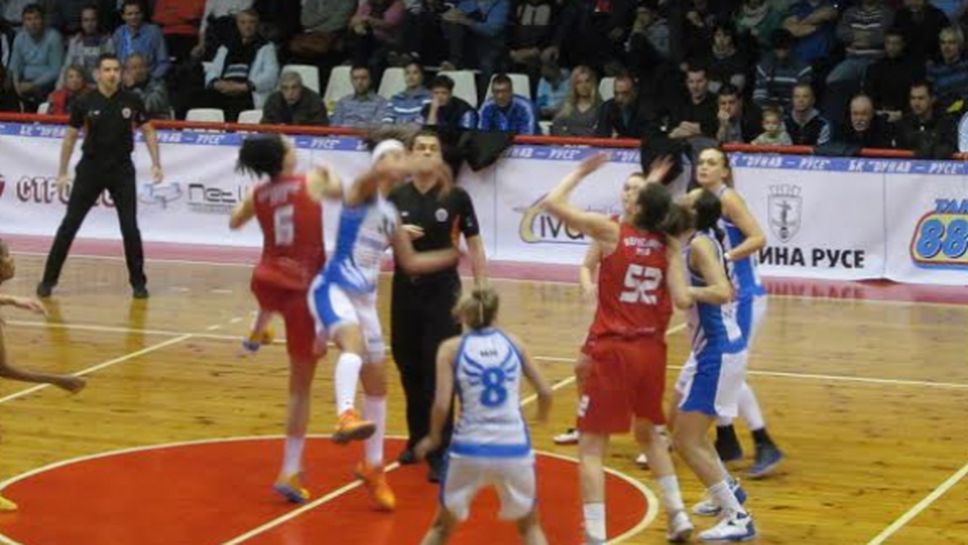 Дунав победи Нефтохимик в дербито при жените