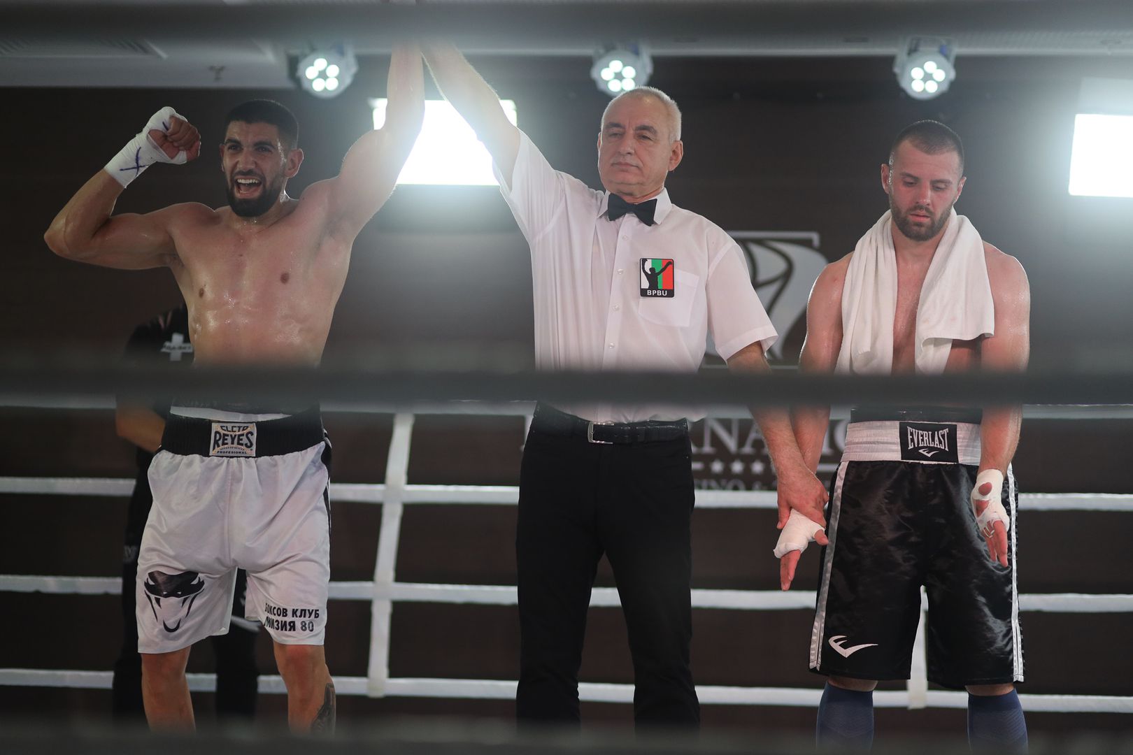 Йосиф Панов надви Ангел Емилов за шампионския пояс на България