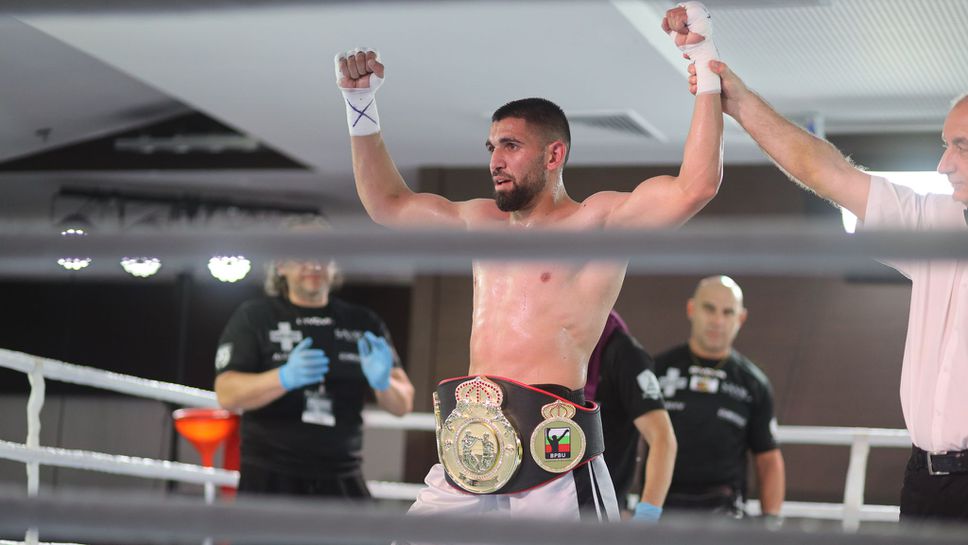 Йосиф Панов спечели шампионския пояс на България в страховита битка с Ангел Емилов