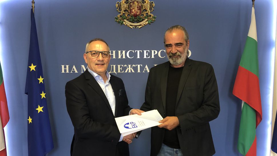 Министър Кузманов се срещна с евродепутата Андерй Слабаков и подкрепи пилотен европейски проект