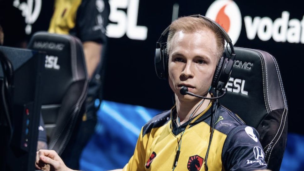 От EG може да взривят трансферния прозорец