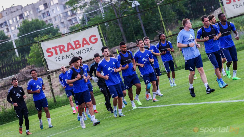 Левски ще тренира по веднъж на ден до мача с Ботев (Пловдив)