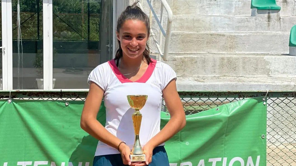 Валерия Гърневска е полуфиналистка на сингъл и финалистка на двойки в Румъния