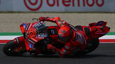  Слаб старт не спря Марк Маркес в спринта на 