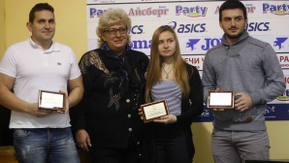 Във фехтовката наградиха най-добрите - Йоана Илиева, Панчо Пасков, Ивайло Воденов