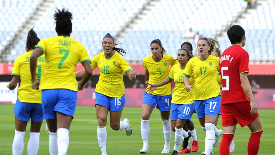 Бразилките започнаха футболния турнир с разгром и два рекорда