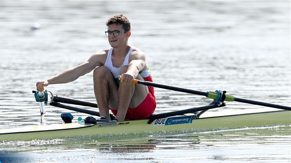 Скифьорът Иван Йорданов и четворка скул ще представят България на Световното първенство по гребане до 19 години