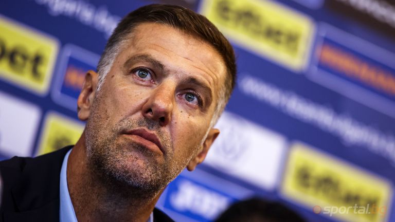 Националният селекционер на България Младен Кръстаич бе потърсен за интервю