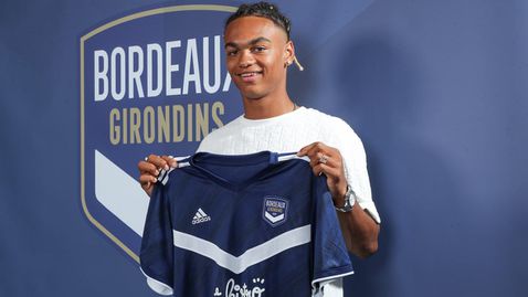  Бордо се избавя с прехвърлянето на Секу Мара в Саутхамптън 