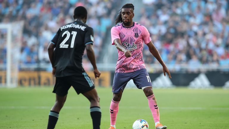 Емануел Рейносо откри резултата за американците от дузпа в 18 ата