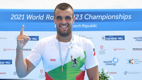 Емил Нейков се класира на полуфинал на скиф на Европейското в Хазевинкел