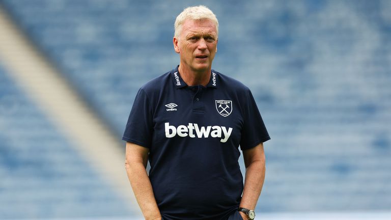 Отправили сме оферти за няколко играчи и се опитваме да