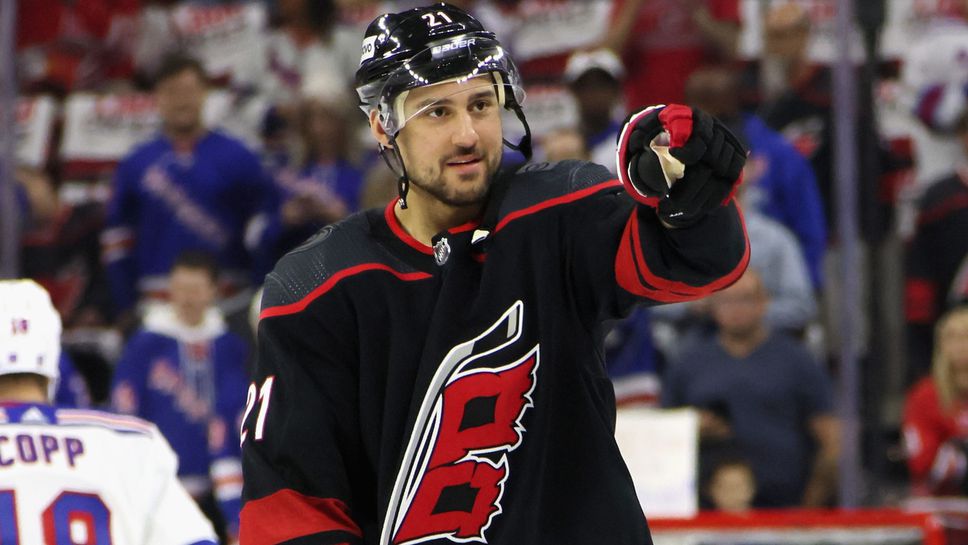 Нaшвил Предатърс привлече нападателя Нино Нидеррайтер