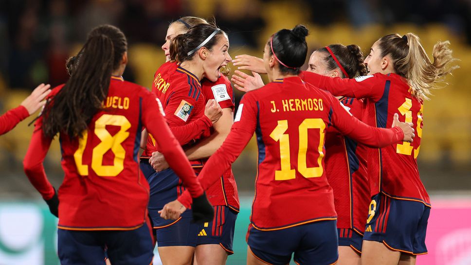 Блестящо начало за Испания на СП - тимът нокаутира Коста Рика за шест минути