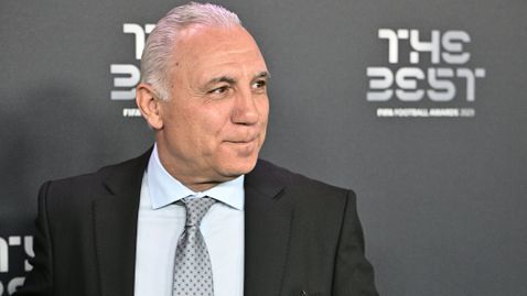 Стоичков с емоционален пост към жена си
