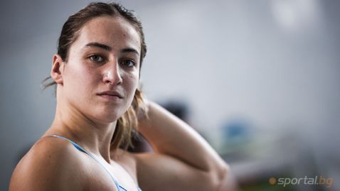 Диана Петкова влезе в полуфиналите на 50 метра бруст на Европейското по плуване