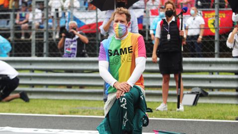  Фетел също разяснява възбраната за политически изяви на водачите във Формула 1 