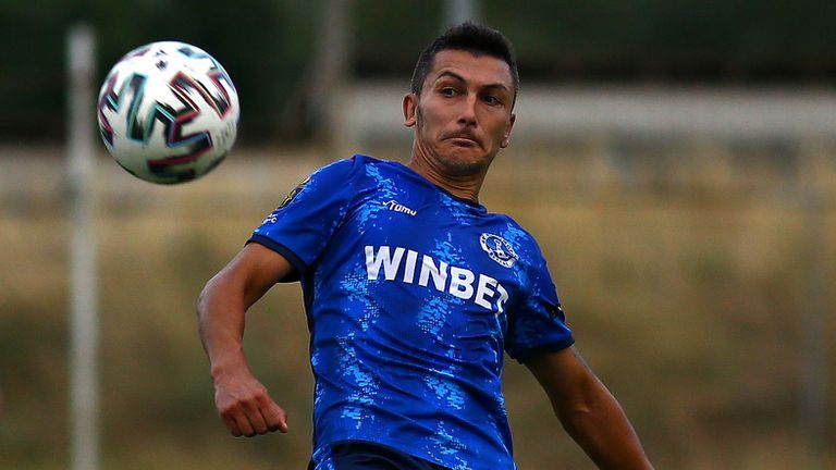 Седем приятелски срещи планира да изиграе Черноморец Бургас до началото