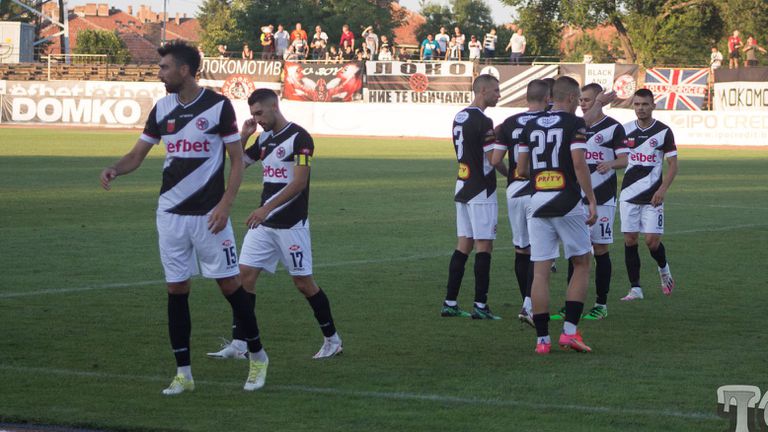 Локомотив (Горна Оряховица) приема в събота едноименния тим на град