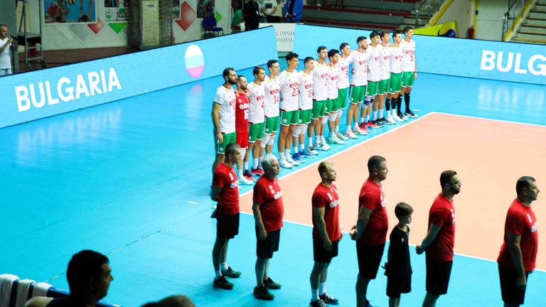 Волейболистите от националния отбор на България снощи победиха трудно Канада
