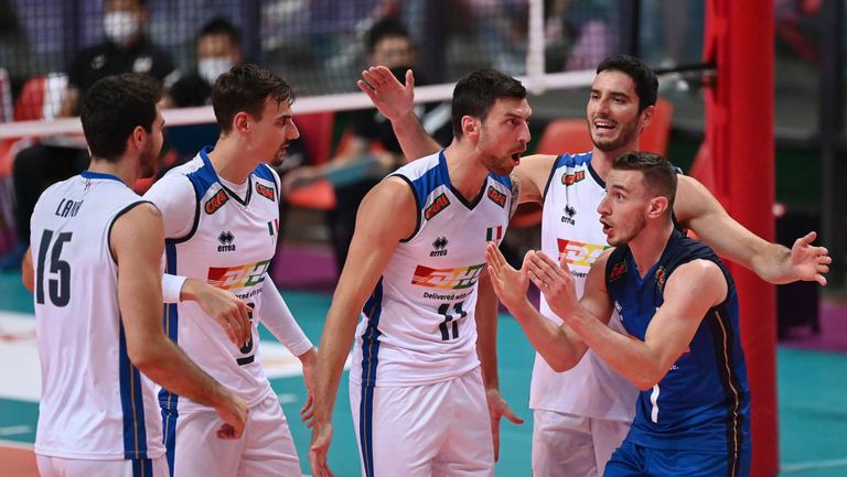 Европейският волейболен шампион Италия завърши с победа в контролите преди