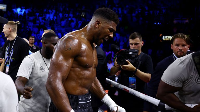 Антъни Джошуа допусна втора загуба от Олександър Усик и не