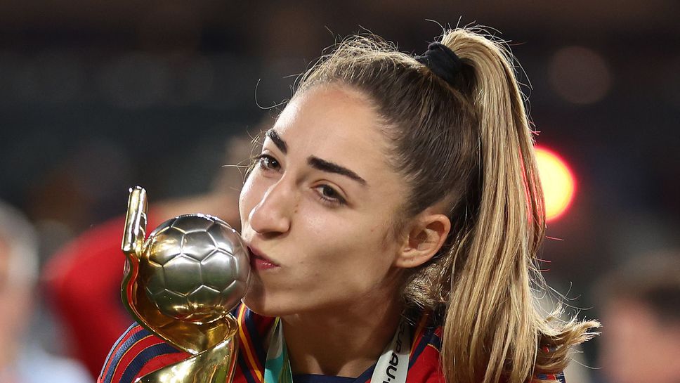 Нарочно скрили от авторката на шампионския за Испания гол, че баща й е бил починал