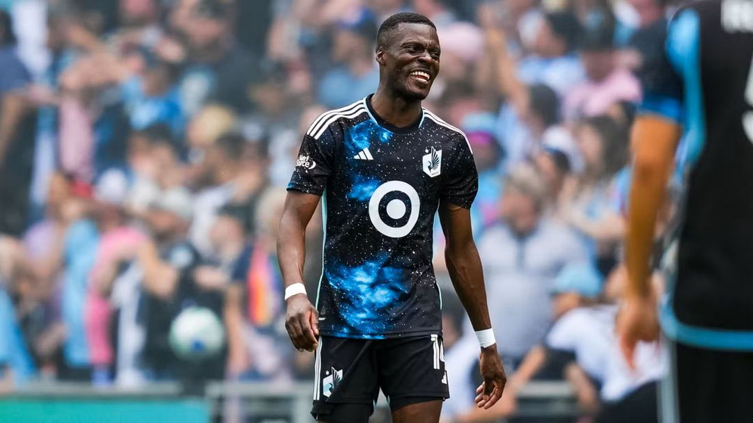 Виляреал уреди нападател от САЩ