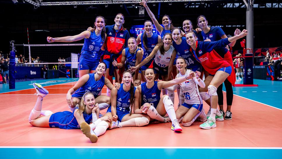 Сърбия с отличен старт на ЕвроВолей 2026