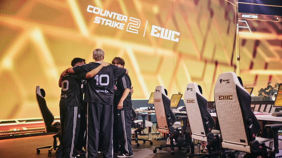 FUT разби MOUZ и си осигури полуфинал на Световното срещу FURIA
