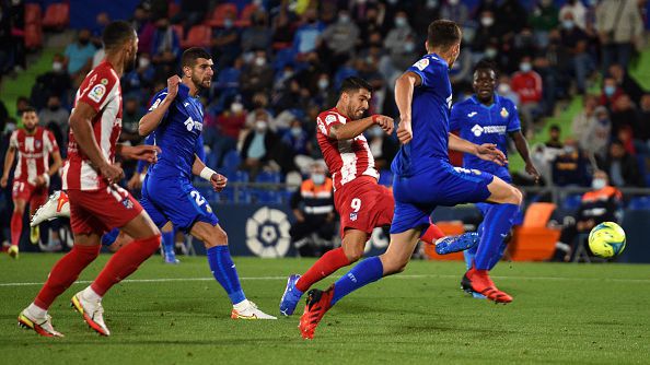 Луис Суарес измъкна Атлетико срещу Хетафе с два гола в края за 2:1