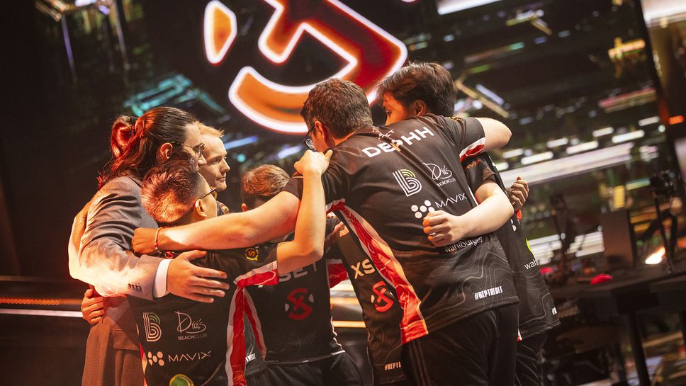 Целият състав на XSET ще търси нов дом