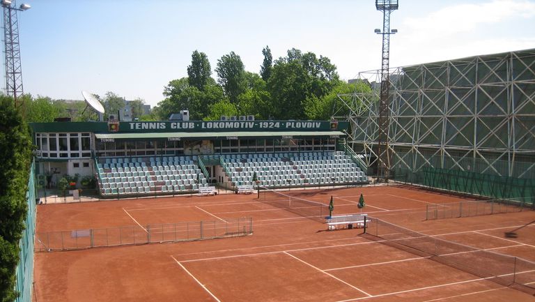 Новото ръководство на тенис клуб Локомотив Пловдив обяви намерението си