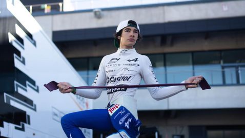  Цолов 22-ри след първата заран на тестванията във Формула 3 