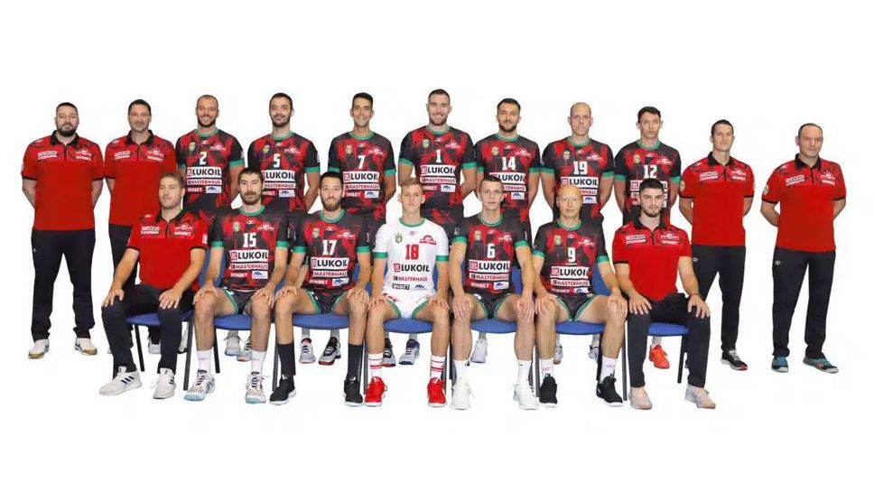 За първи път в екипите на Нефтохимик присъства зеленият цвят