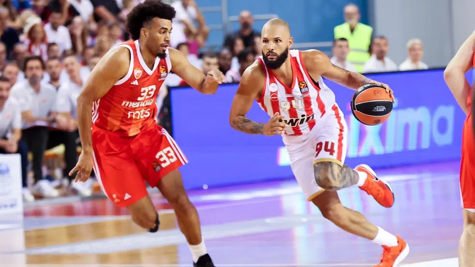 С победа с 86 83 срещу Цървена звезда гръцкият шампион Олимпиакос