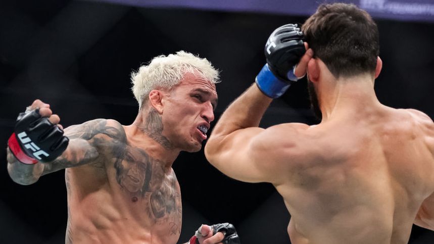 Бившият шампион на UFC иска колегите му от леката категория