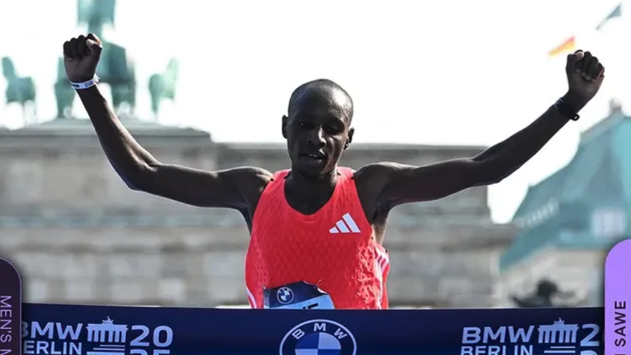 Кениецът Сабастиан Сауе спечели Берлинския маратон с най доброто време за