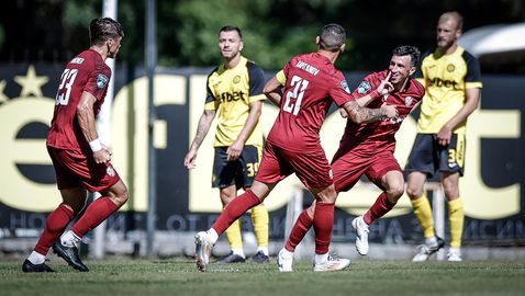 Фратрия укроти драматично пернишкия чук, "братлетата" с три гола за десет минути