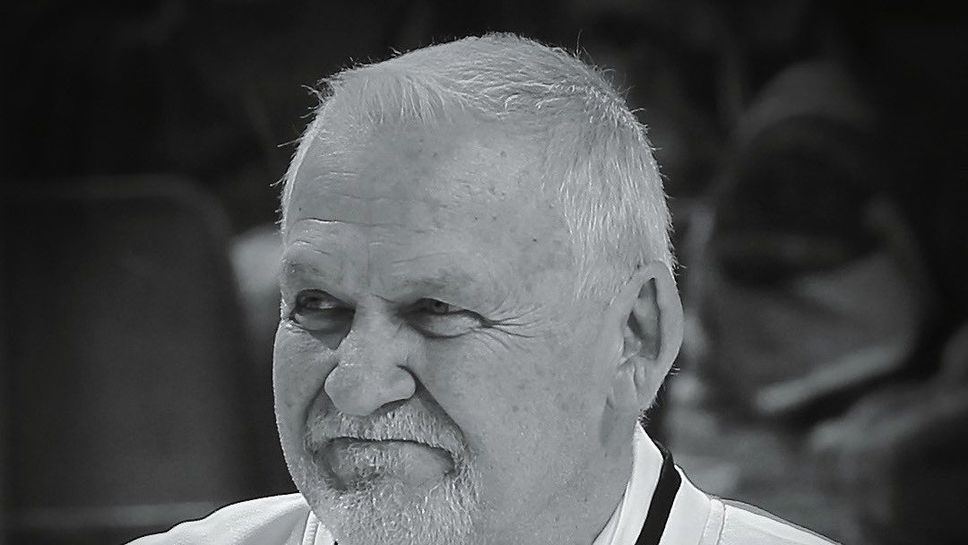 На 80-годишна възраст почина легендата на НХЛ Бърни Перънт