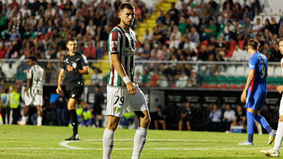 Атанас Чернев отново беше титуляр, но Ещрела Амадора остана без победа