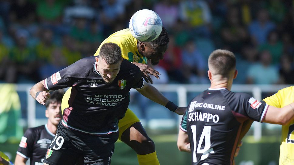 Чернев и Ещрела триумфираха в луда голеада срещу бившия отбор на Краев в Португалия