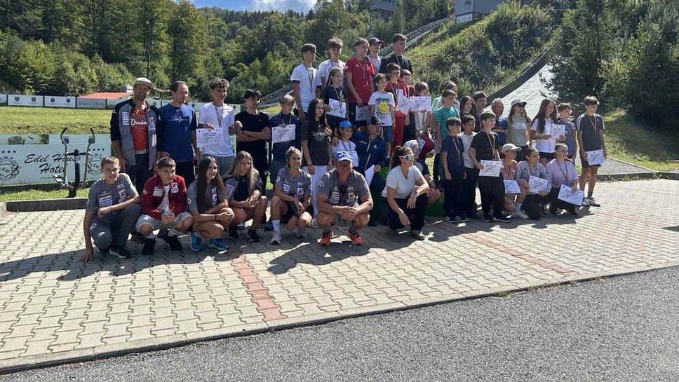 Състезателите от Б националния отбор по ски скок към БФ