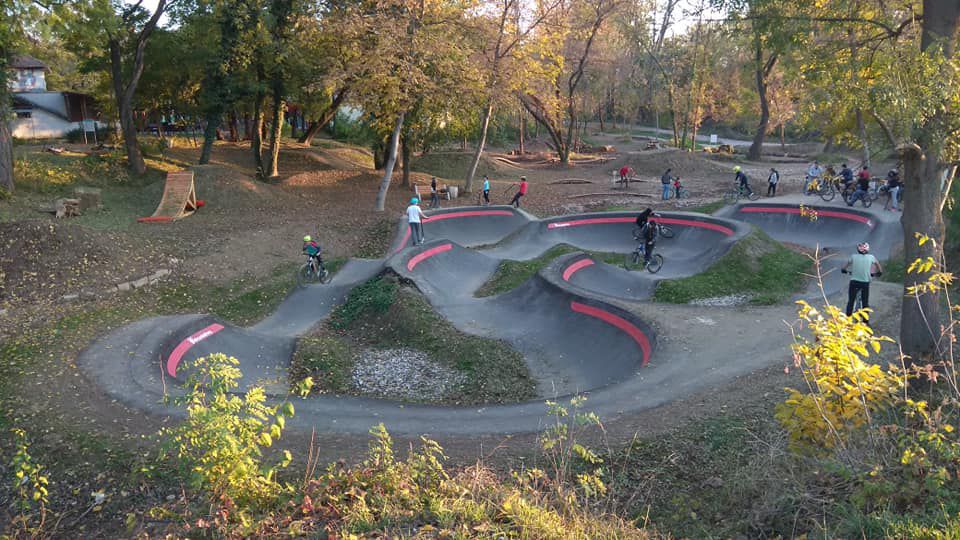 Страхотен вело байк парк радва младите хора в Севлиево