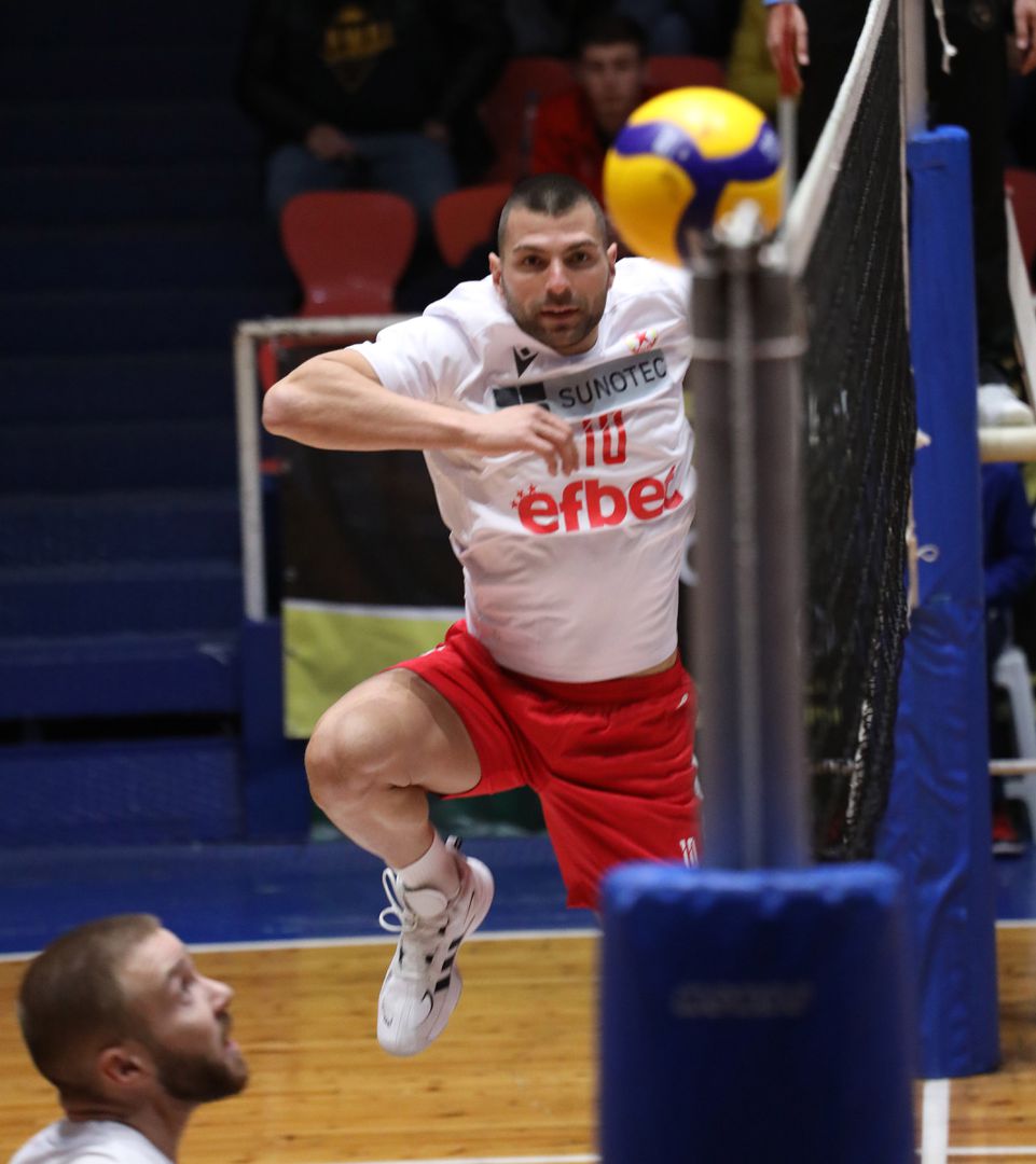 ЦСКА записа втори пореден успех в Efbet Супер Волей, срази Черно море във Варна