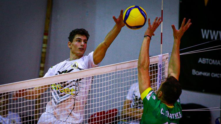 Славия постигна първи успех в първенството на България по волейбол