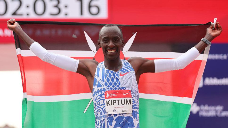 Погребението на маратонеца Келвин Киптум бе преместено заради президента на Кения