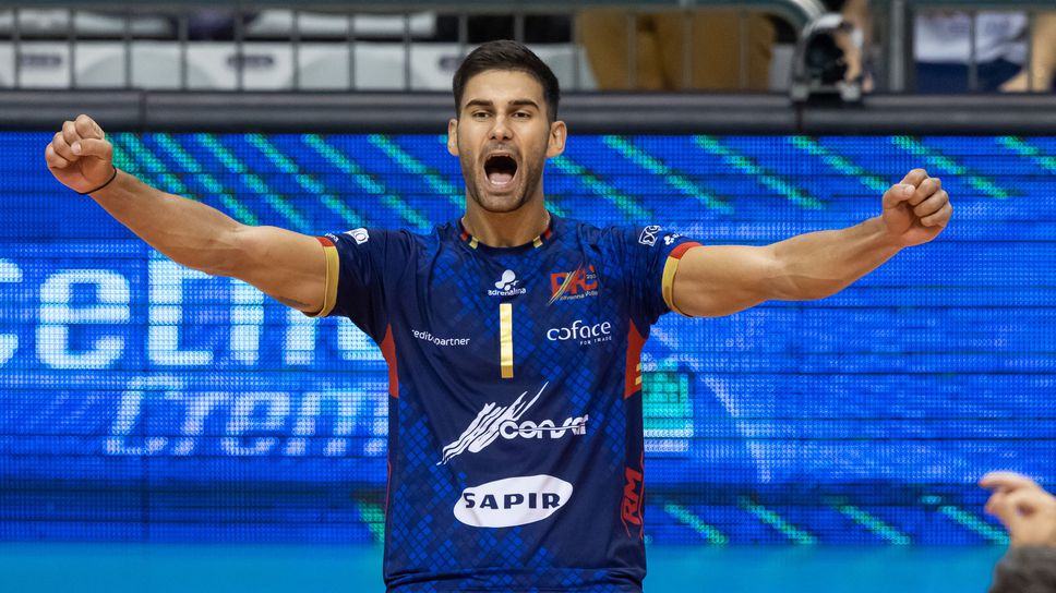 Националите Християн Димитров и Самуил Вълчинов и тимът на Консар